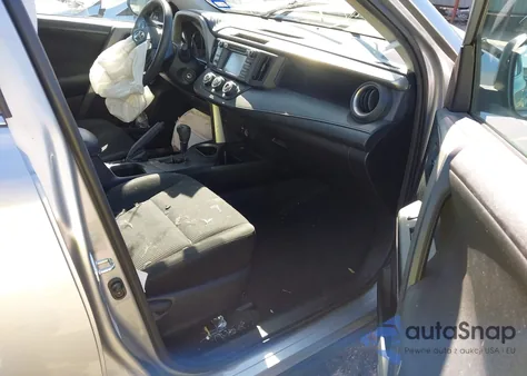 2017 Toyota Rav4 Le z USA, uszkodzony, nr VIN 2T3ZFREV3HW376746